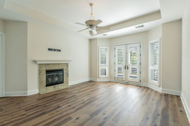 309 La Reata Court, Cedar Hill, TX 75104