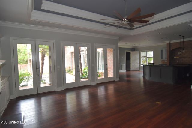 523 Heatherstone Court, Ridgeland, MS 39157