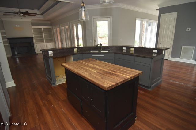 523 Heatherstone Court, Ridgeland, MS 39157