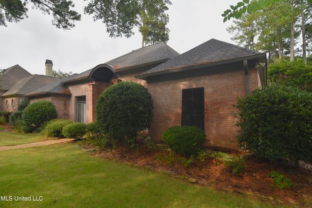 523 Heatherstone Court, Ridgeland, MS 39157