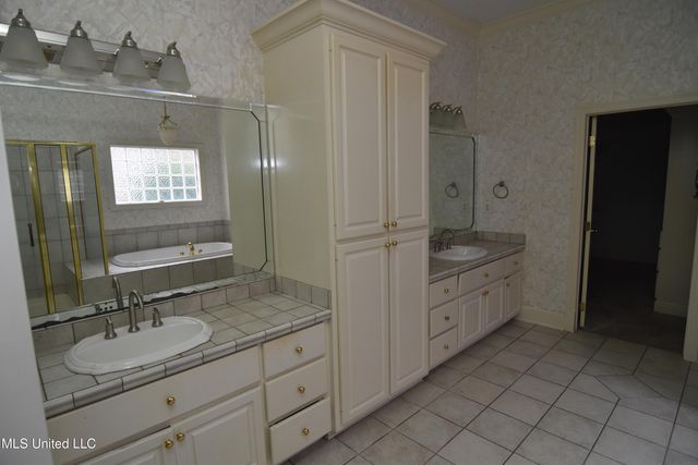 523 Heatherstone Court, Ridgeland, MS 39157