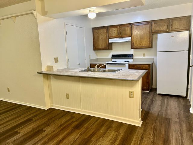 2307 Lido Lane, Arlington, TX 76015