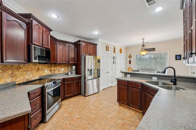 1170 Sleepy Hollow Road, Powder Springs, GA 30127