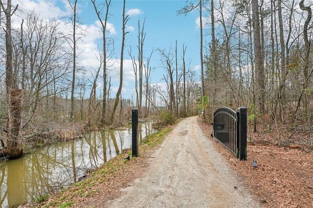 1170 Sleepy Hollow Road, Powder Springs, GA 30127