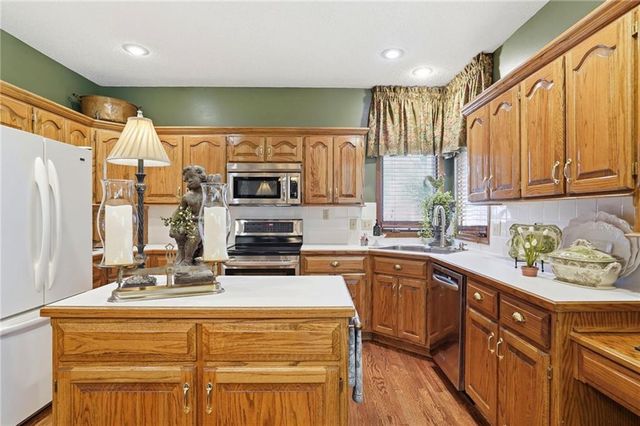 12313 Beverly Street, Leawood, KS 66209
