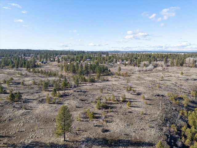4608 N Whispering Pines Ln, Spokane, WA 99224
