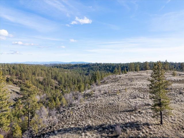 4608 N Whispering Pines Ln, Spokane, WA 99224