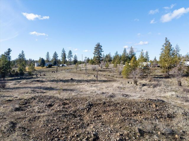 4608 N Whispering Pines Ln, Spokane, WA 99224