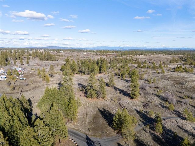 4608 N Whispering Pines Ln, Spokane, WA 99224