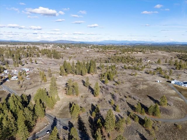 4608 N Whispering Pines Ln, Spokane, WA 99224