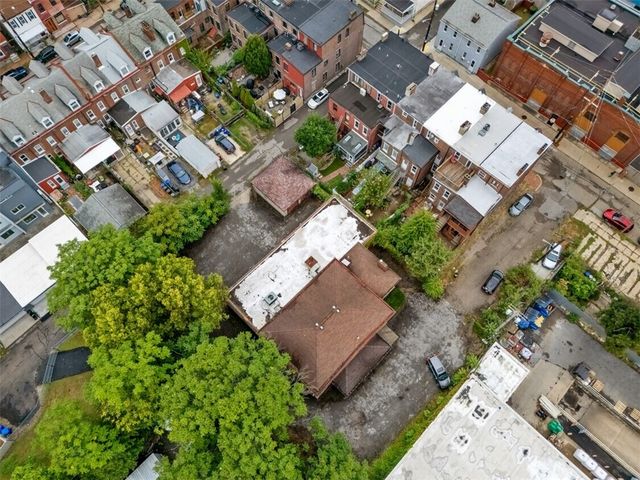 4745 Modoc, Lawrenceville, PA 15201