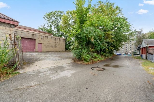 4745 Modoc, Lawrenceville, PA 15201