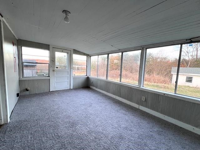 5388 MORRISON CREEK RD, Clifton, TN 38425