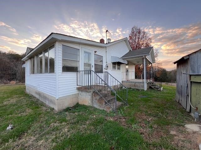 5388 MORRISON CREEK RD, Clifton, TN 38425