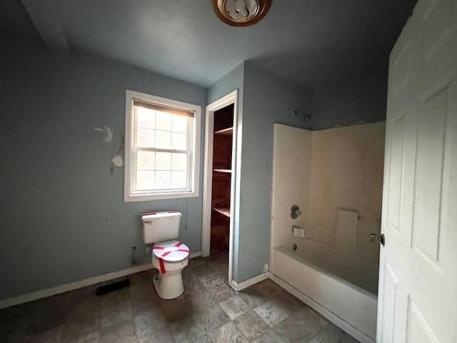 5388 MORRISON CREEK RD, Clifton, TN 38425