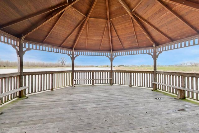 1276 SHAMROCK Lane, Pingree Grove, IL 60140