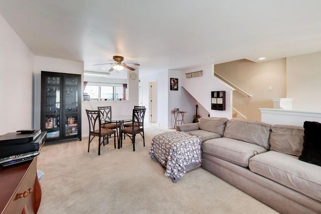 1276 SHAMROCK Lane, Pingree Grove, IL 60140