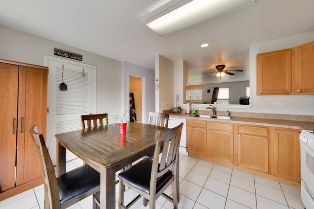 1276 SHAMROCK Lane, Pingree Grove, IL 60140