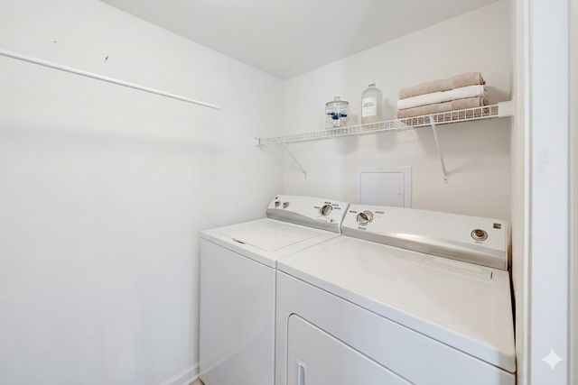 1276 SHAMROCK Lane, Pingree Grove, IL 60140