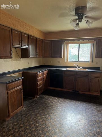 23 Ironweed Drive, Pueblo, CO 81001