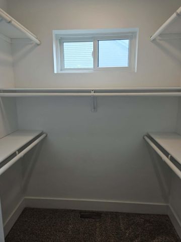 6285 ARLINGTON Drive, Swartz Creek, MI 48473