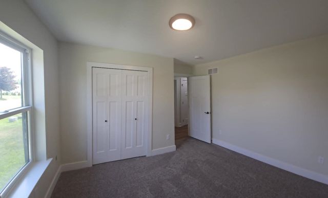 6285 ARLINGTON Drive, Swartz Creek, MI 48473