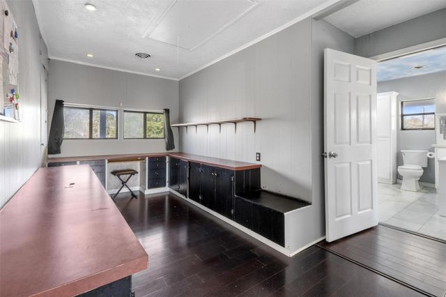 374 Harbor View Drive, Livingston, TX 77351