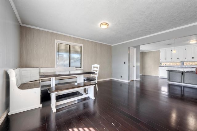 374 Harbor View Drive, Livingston, TX 77351