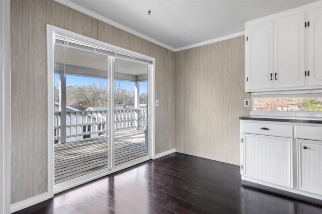 374 Harbor View Drive, Livingston, TX 77351