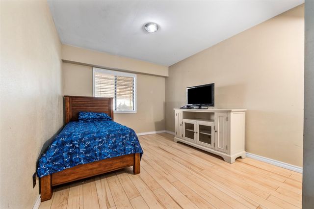 374 Harbor View Drive, Livingston, TX 77351