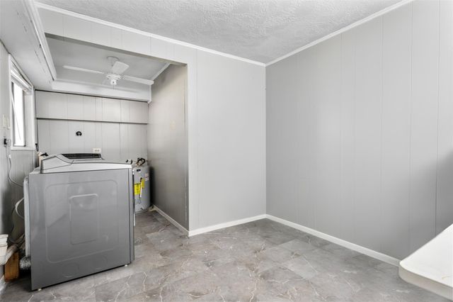 374 Harbor View Drive, Livingston, TX 77351