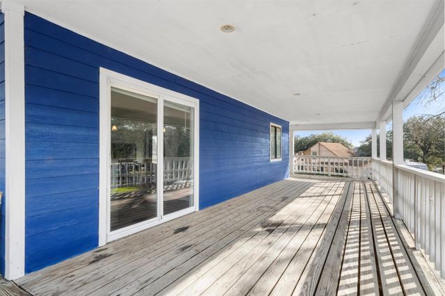 374 Harbor View Drive, Livingston, TX 77351