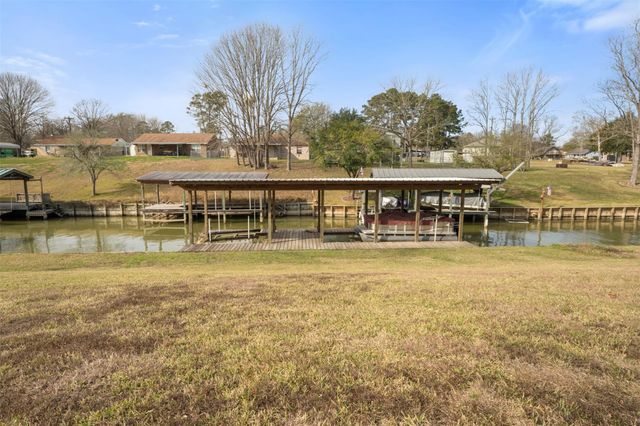 374 Harbor View Drive, Livingston, TX 77351