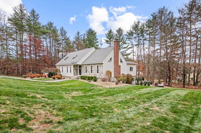 3 Hillside Road, Windham, NH 03087