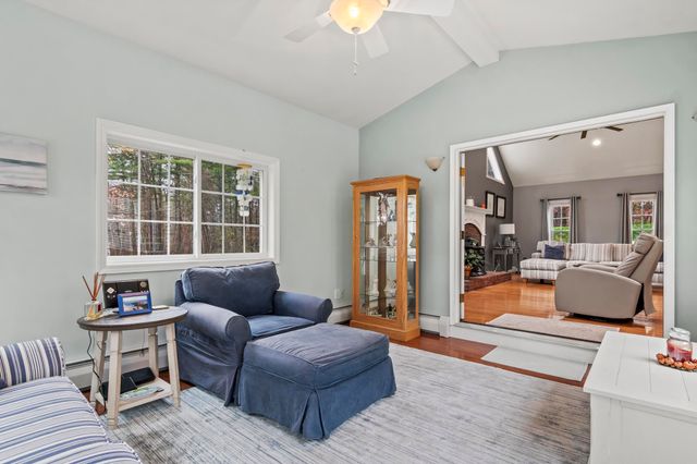 3 Hillside Road, Windham, NH 03087