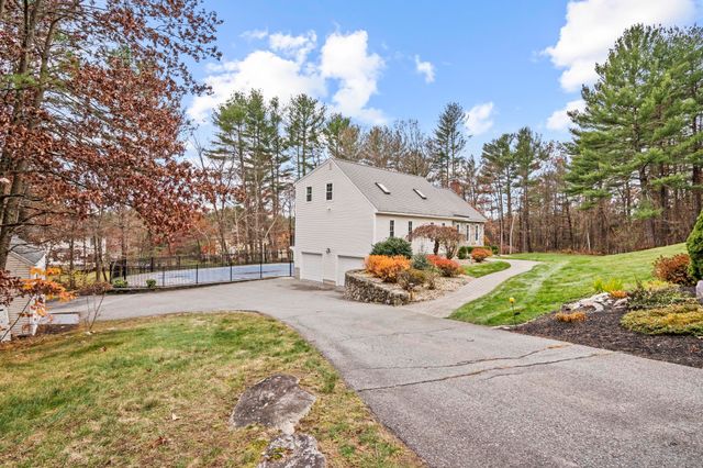 3 Hillside Road, Windham, NH 03087