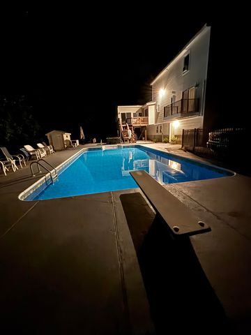 3 Hillside Road, Windham, NH 03087