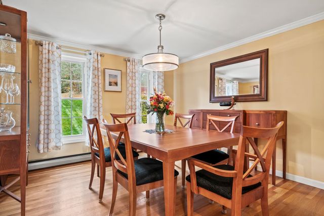 3 Hillside Road, Windham, NH 03087