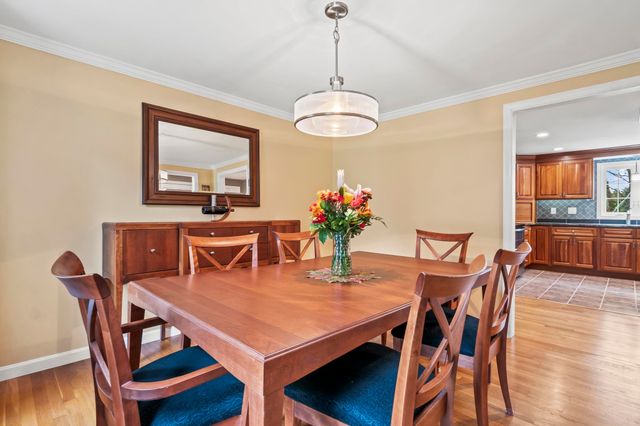 3 Hillside Road, Windham, NH 03087