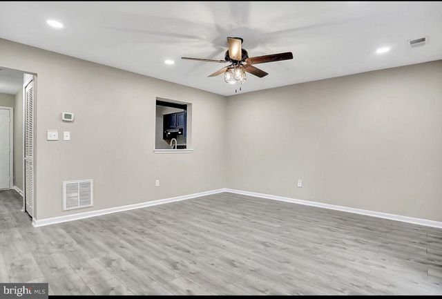 20137 DANIELS CIR, Hagerstown, MD 21742