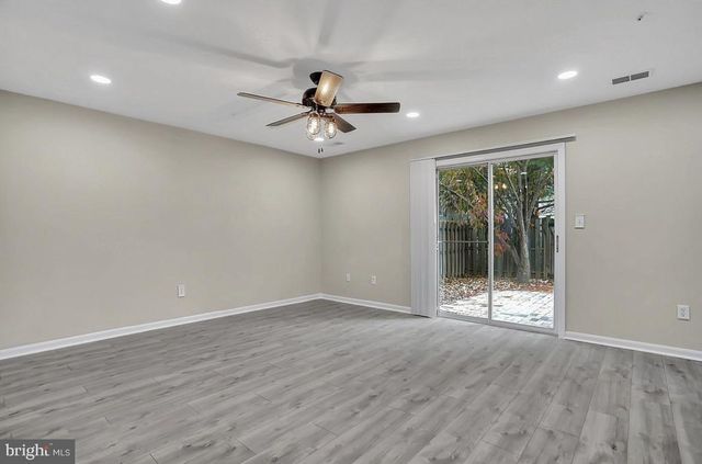 20137 DANIELS CIR, Hagerstown, MD 21742