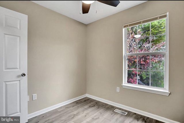 20137 DANIELS CIR, Hagerstown, MD 21742