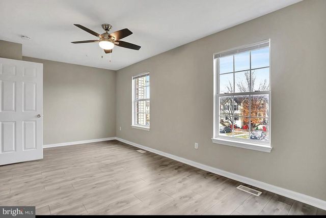 20137 DANIELS CIR, Hagerstown, MD 21742