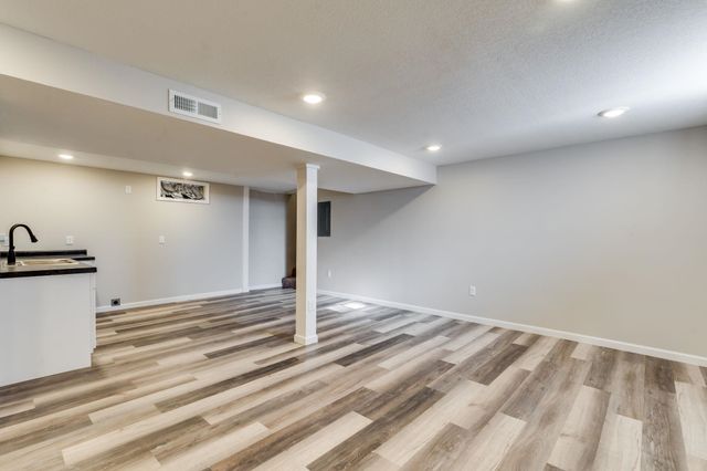 103 E Eric Dr, Walton, KS 67151