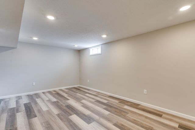 103 E Eric Dr, Walton, KS 67151