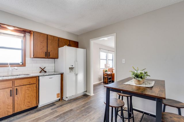 103 E Eric Dr, Walton, KS 67151