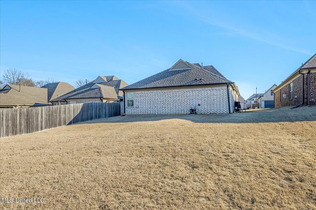 8027 Switzer Drive, Southaven, MS 38671