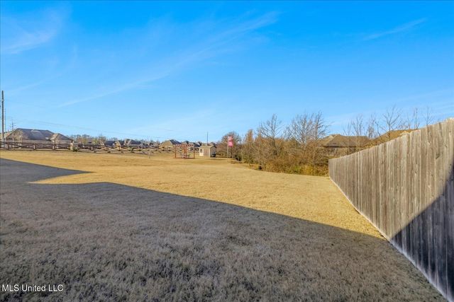 8027 Switzer Drive, Southaven, MS 38671