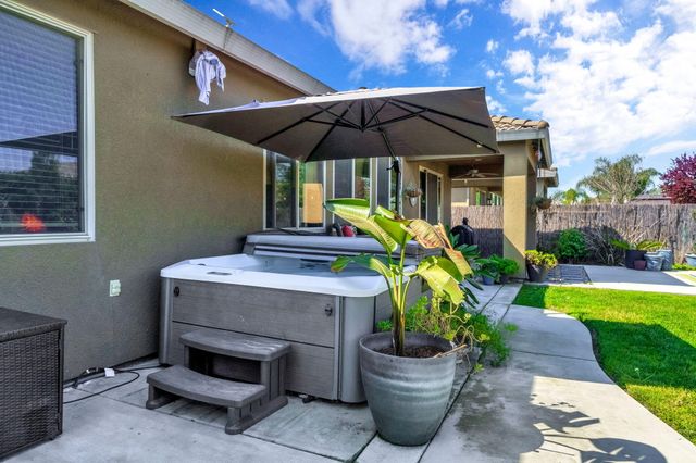 3522 W Elowin Avenue, Visalia, CA 93291