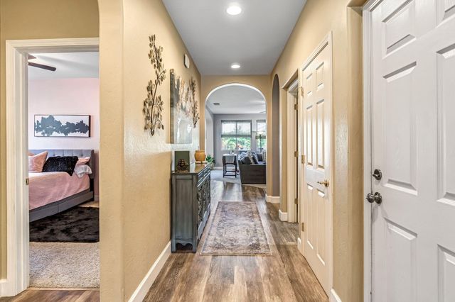 3522 W Elowin Avenue, Visalia, CA 93291